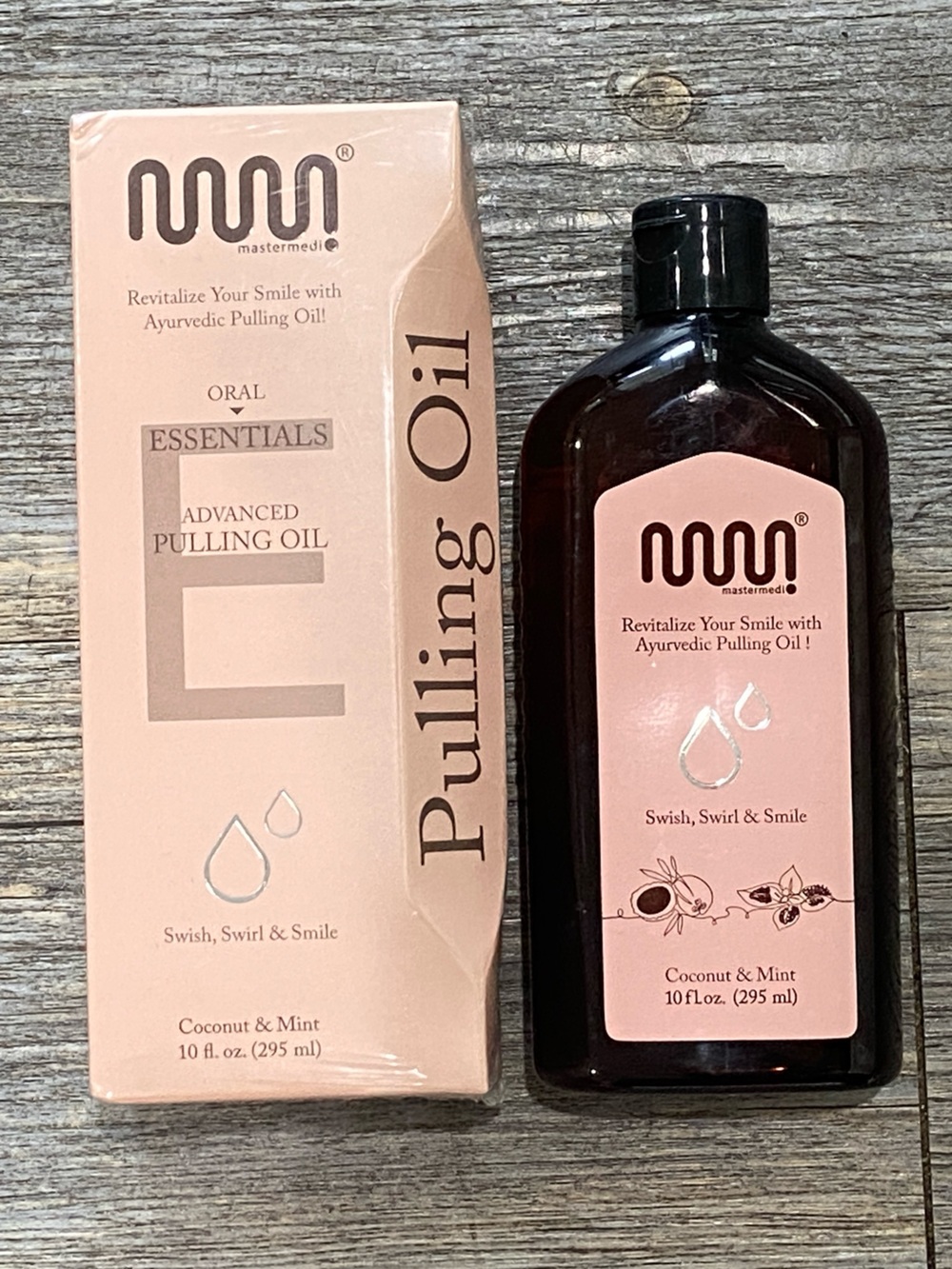 NIB Coconut & Mint Ayurvedic Pulling Oil 10 fl. Oz. and Tongue Scraper Holistic